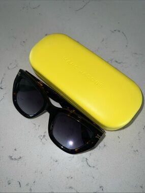 Tortoise Marc Jacob Sunglasses with Yellow Case